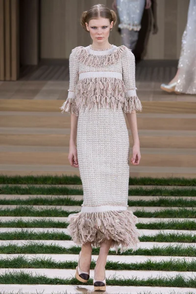 Look 65